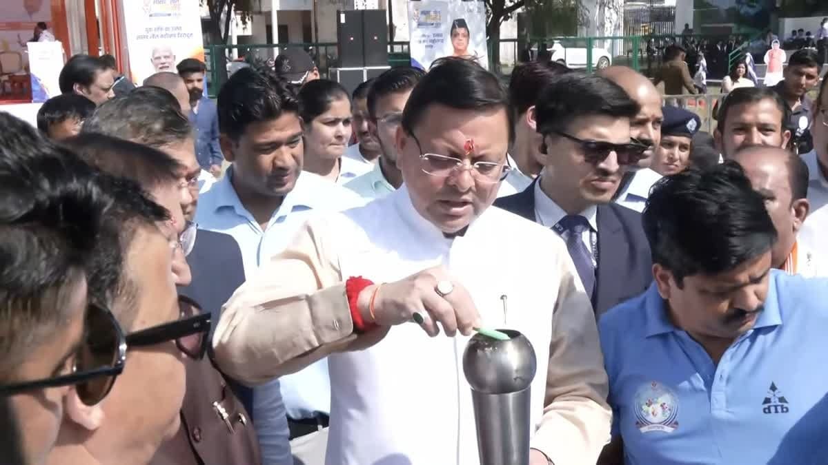 देहरादून में सांसद खेल महोत्सव का शुभारंभ, सीएम धामी ने खिलाड़ियों को दी शुभकामनाएं