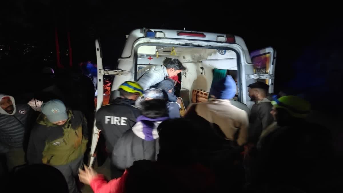 मसूरी, 600 मीटर की ऊंचाई से खाई में गिरा शख्स, मामूली चोटों से हुआ घायल, पुलिस ने किया रेस्क्यू