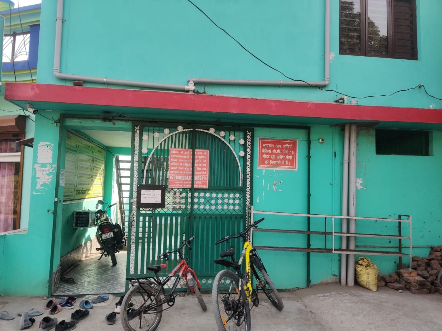 धामी सरकार की बड़ी कार्यवाही, यहां पर बनी अवैध मस्जिद को किया सील