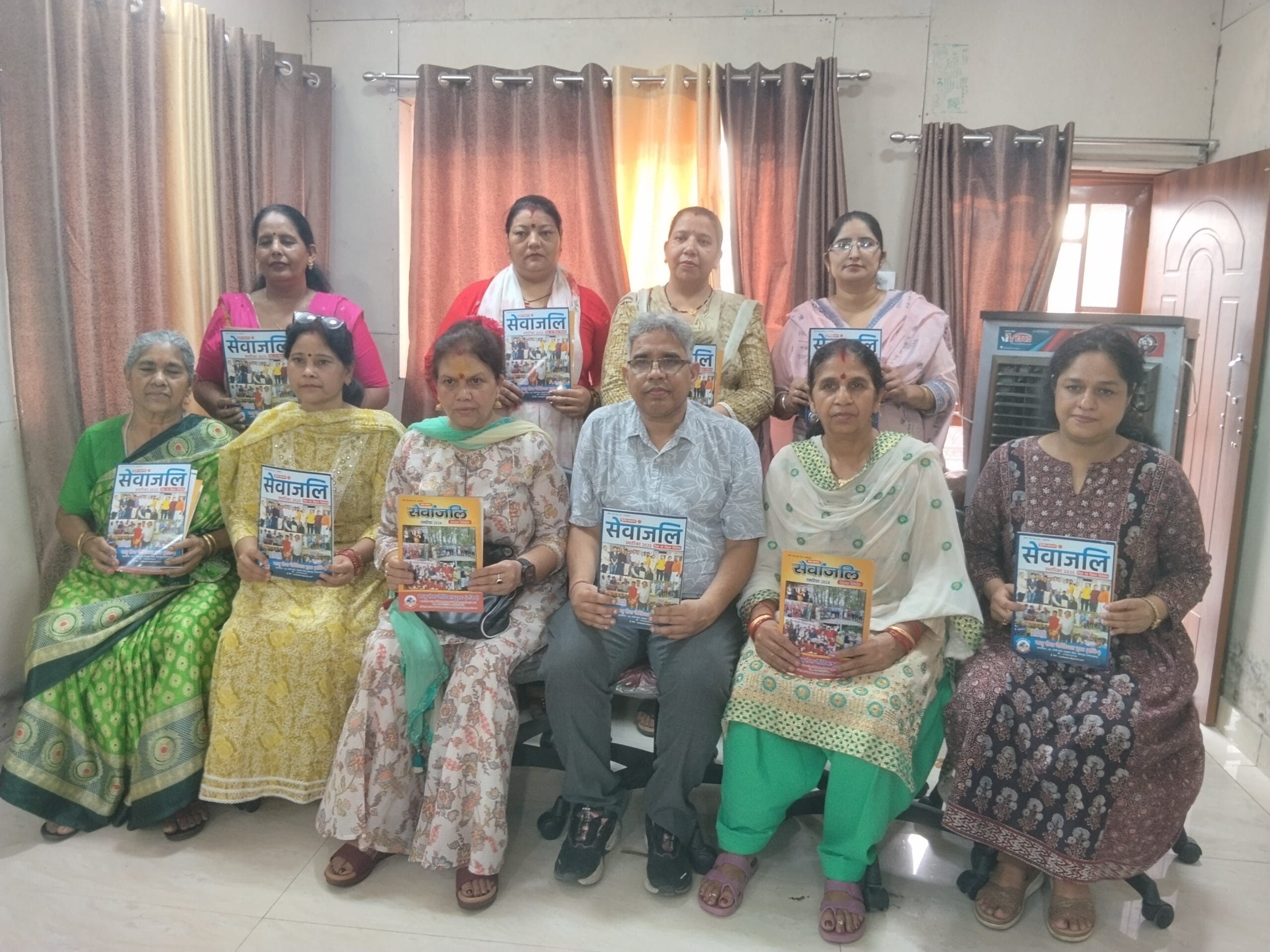 मातृ सेवा चैरिटेबल ट्रस्ट की वार्षिक स्मारिका “सेवांजलि” का भव्य विमोचन
