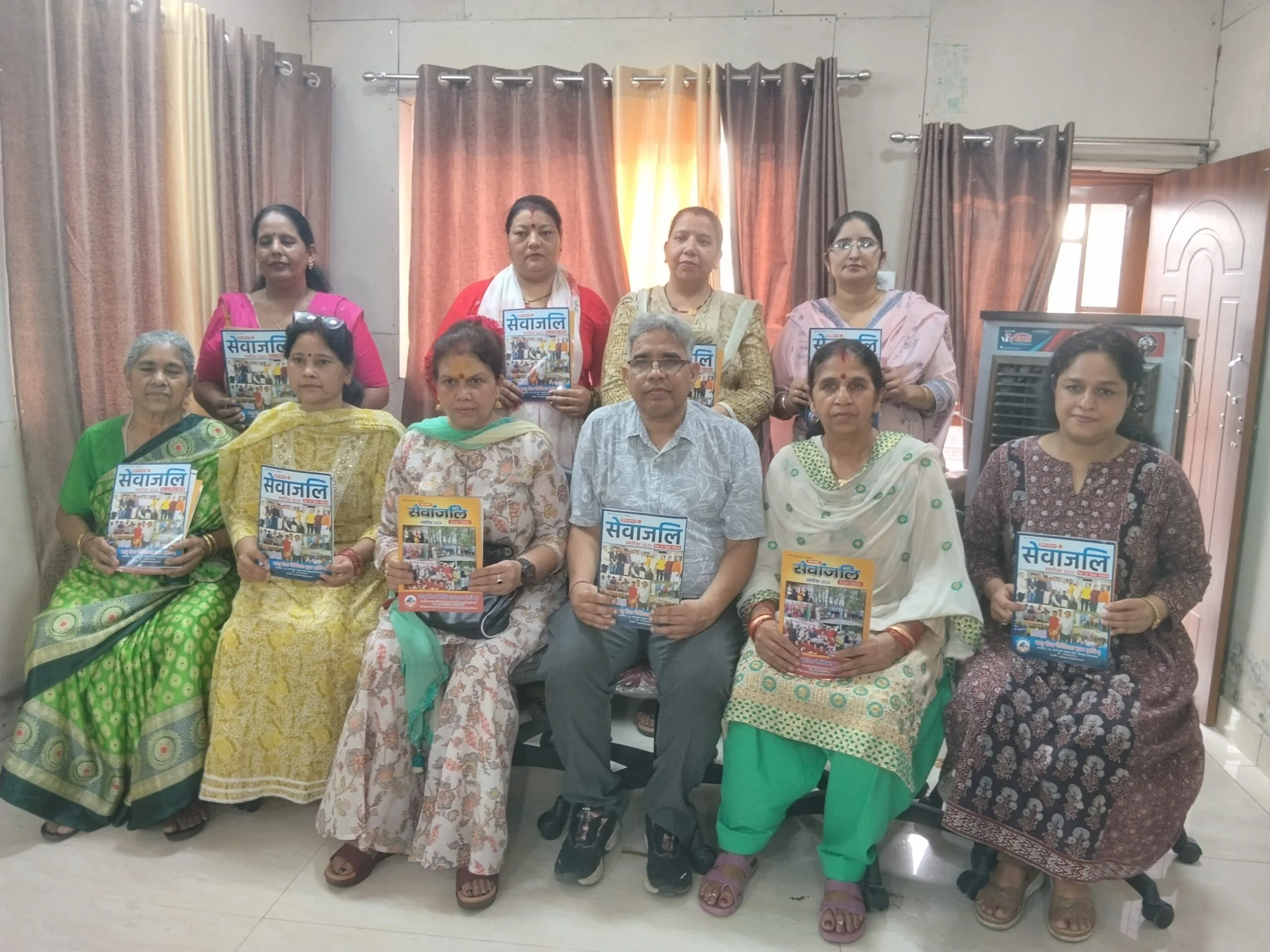 मातृ सेवा चैरिटेबल ट्रस्ट की वार्षिक स्मारिका “सेवांजलि” का भव्य विमोचन